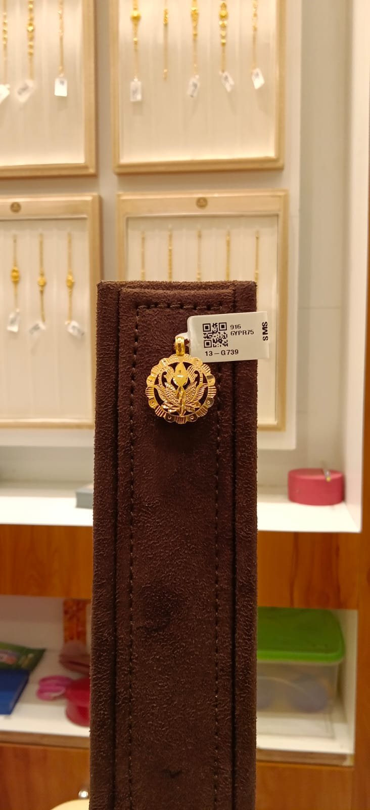 Single Hook Dollar
